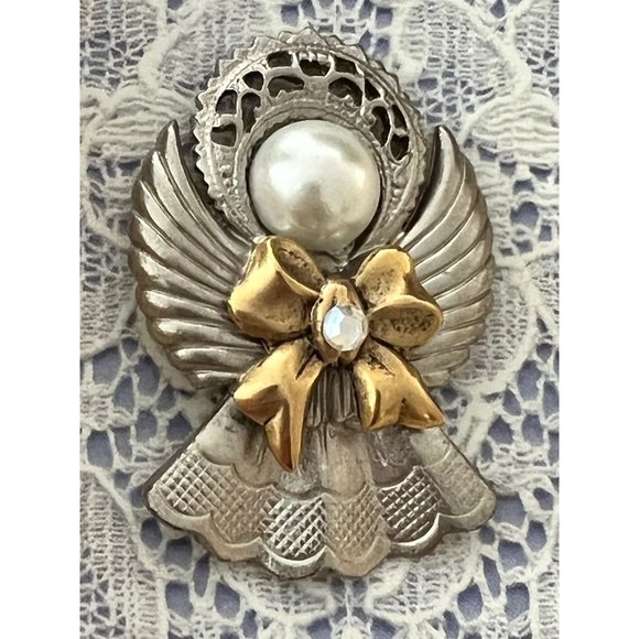 NIB Storybook Angel Brooch Pin Silvertone With Faux Pearl and Rhinestone - Picture 4 of 11